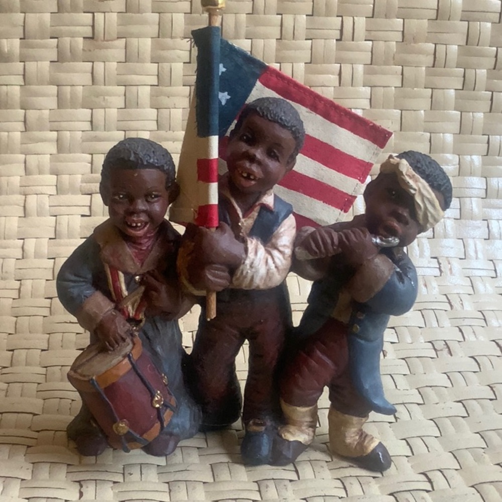 BLACK AMERICANA BOYS CARRYING AMERICAN FLAG VINTAGE ADORABLE